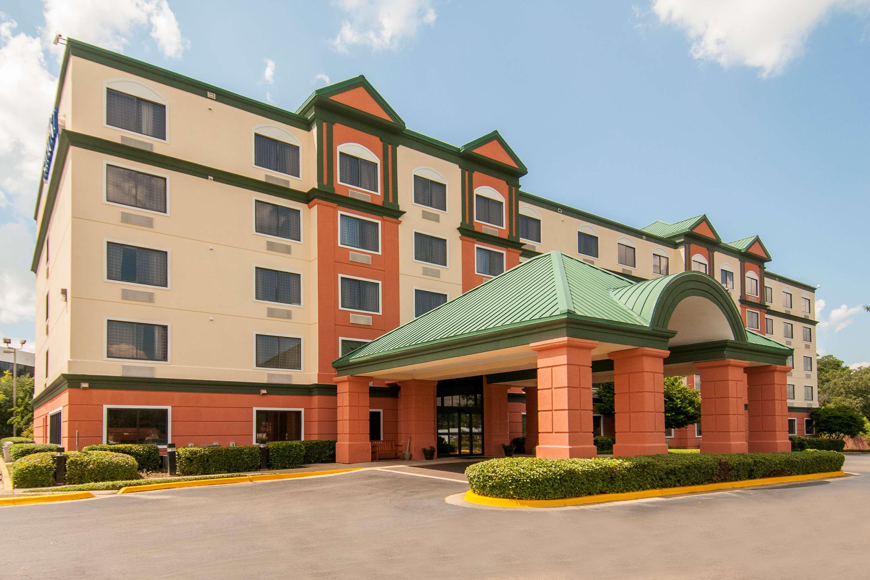 Baymont By Wyndham Jackson/Ridgeland Hotel Exterior foto