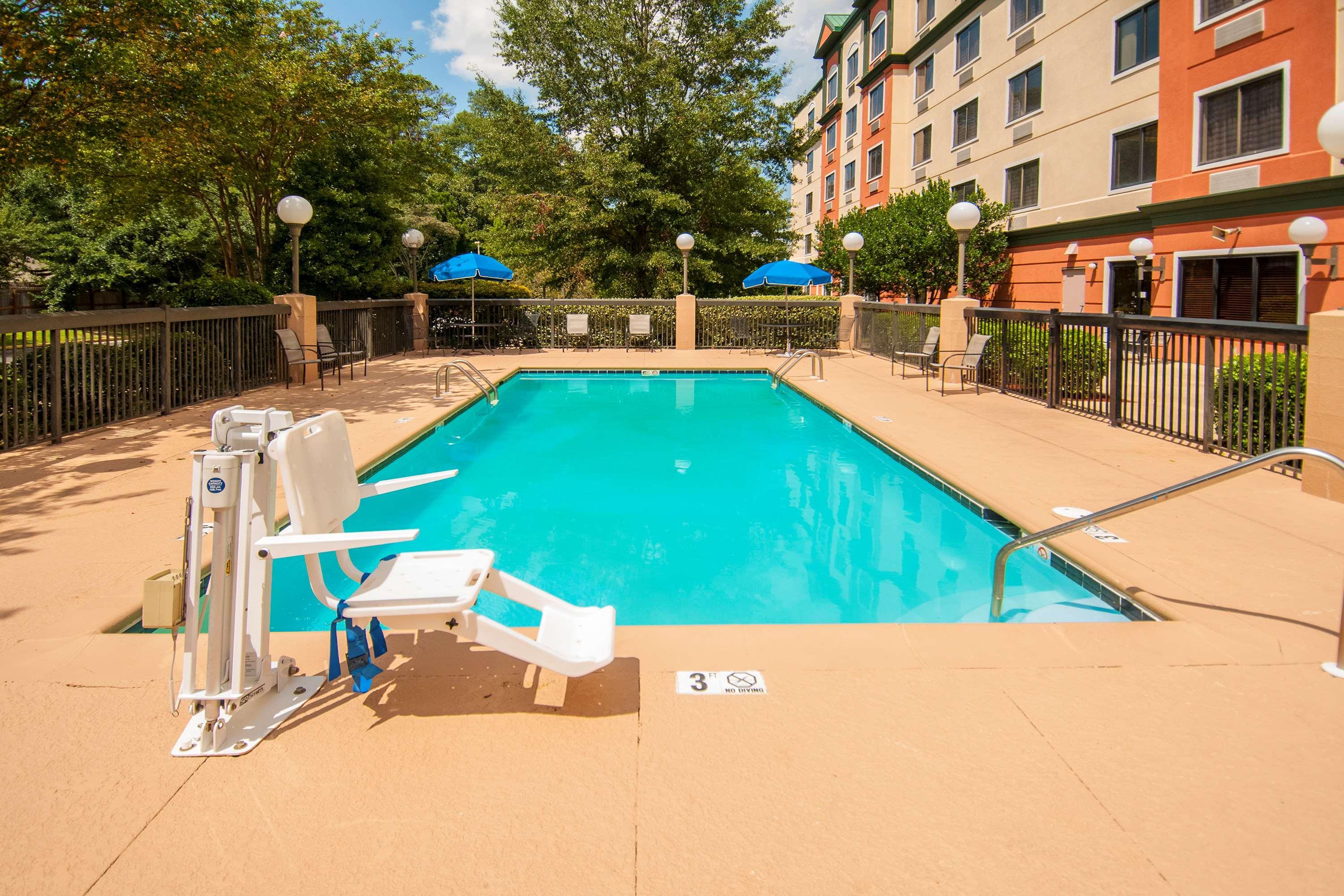 Baymont By Wyndham Jackson/Ridgeland Hotel Exterior foto