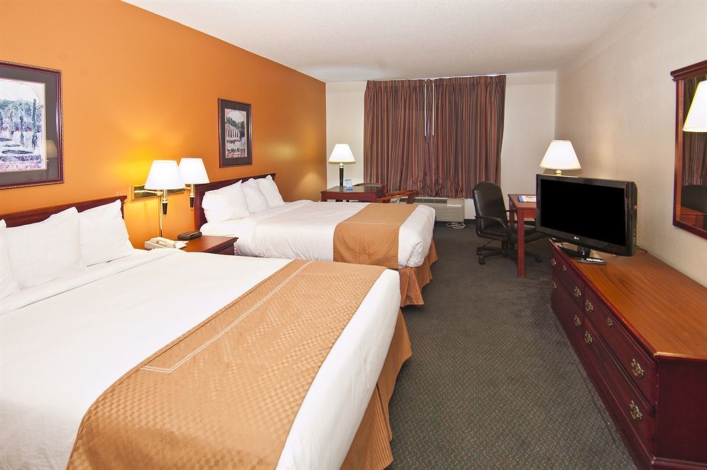 Baymont By Wyndham Jackson/Ridgeland Hotel Exterior foto